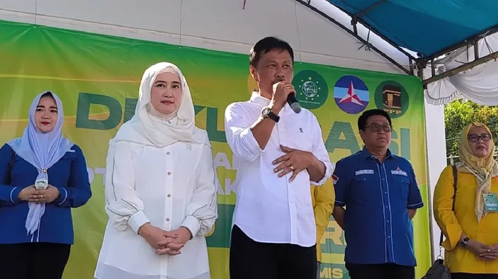  Effendi Edo dan Siti Farida Janji Realisasikan Kembali Bantuan Walikota